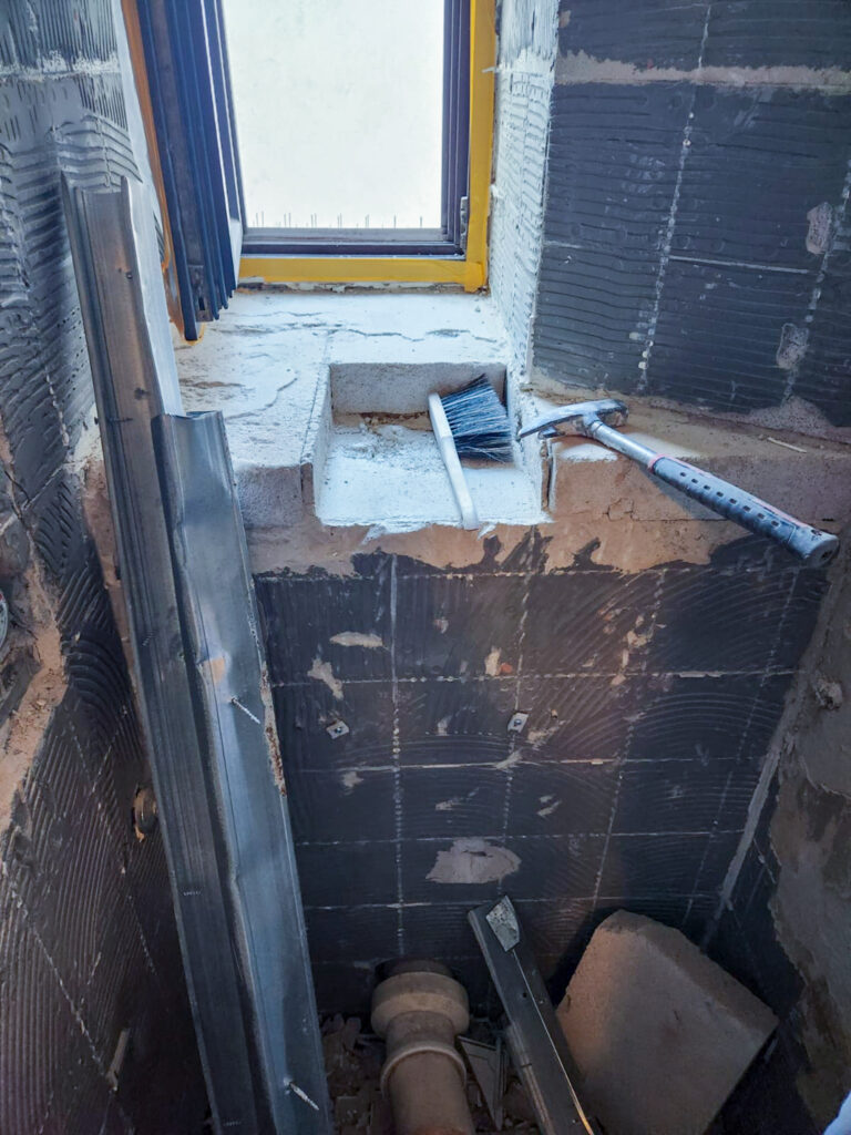 Bad Sanierung VG 2. OG L-11